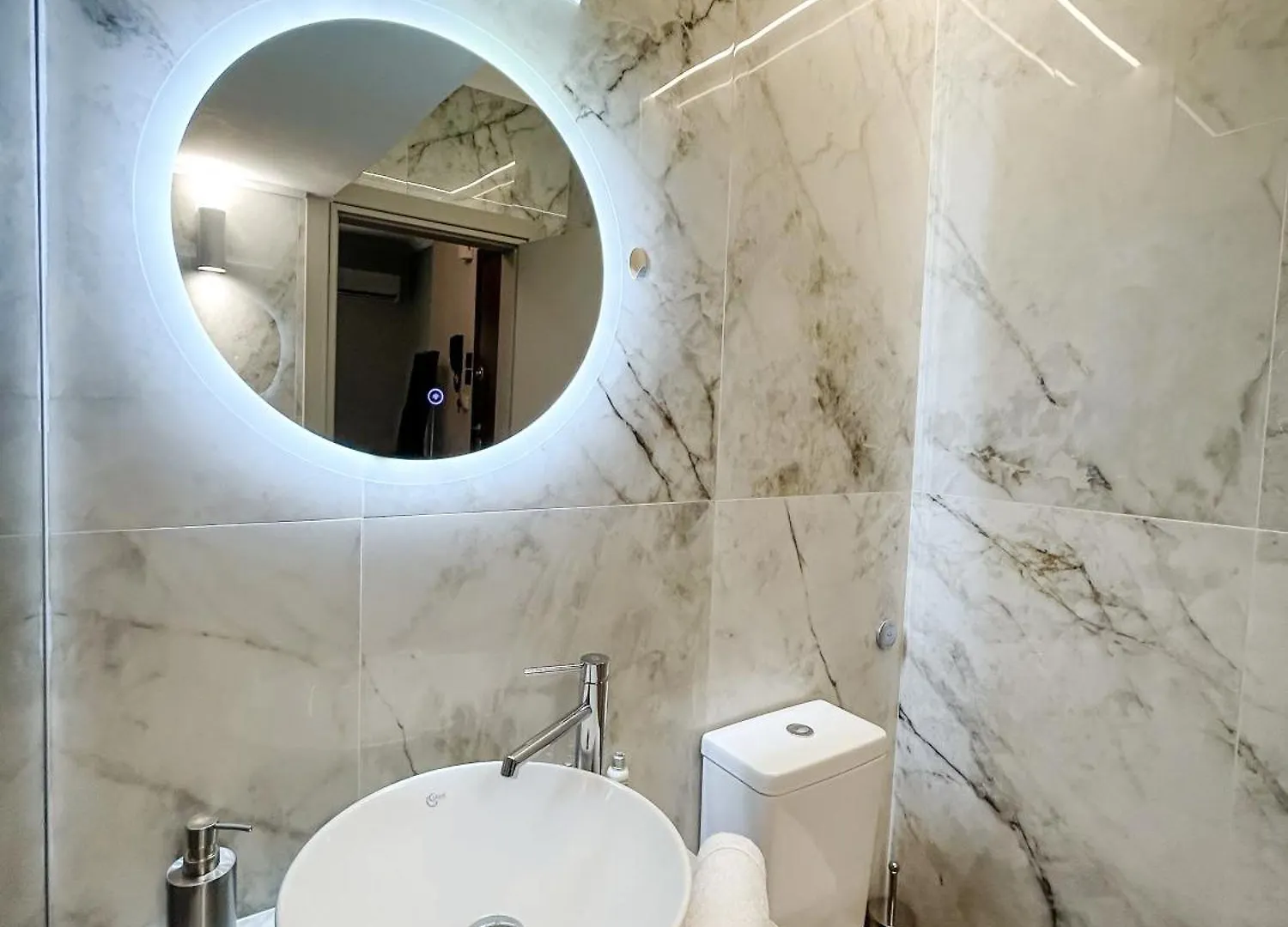 Hyperion Premium Suite Thessaloniki Apartment